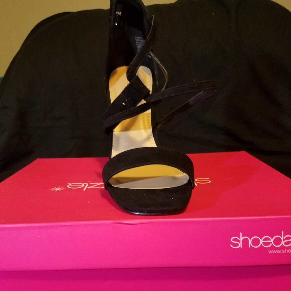 Shoe dazzle Dress Sandal